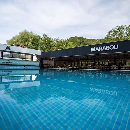Marabou Resort 브라쇼브 외부 사진