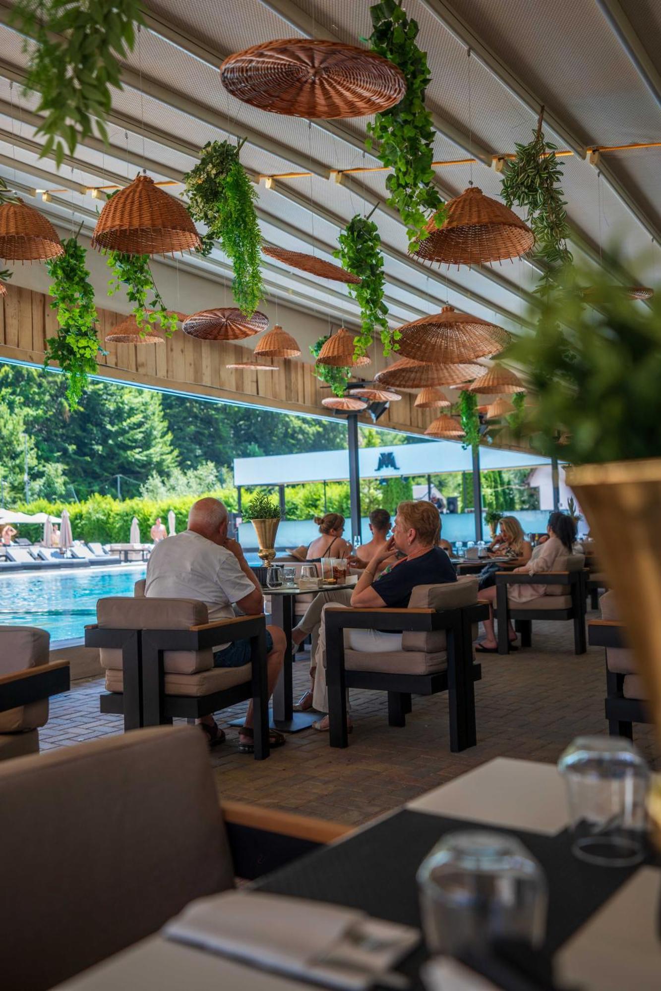 Marabou Resort 브라쇼브 외부 사진