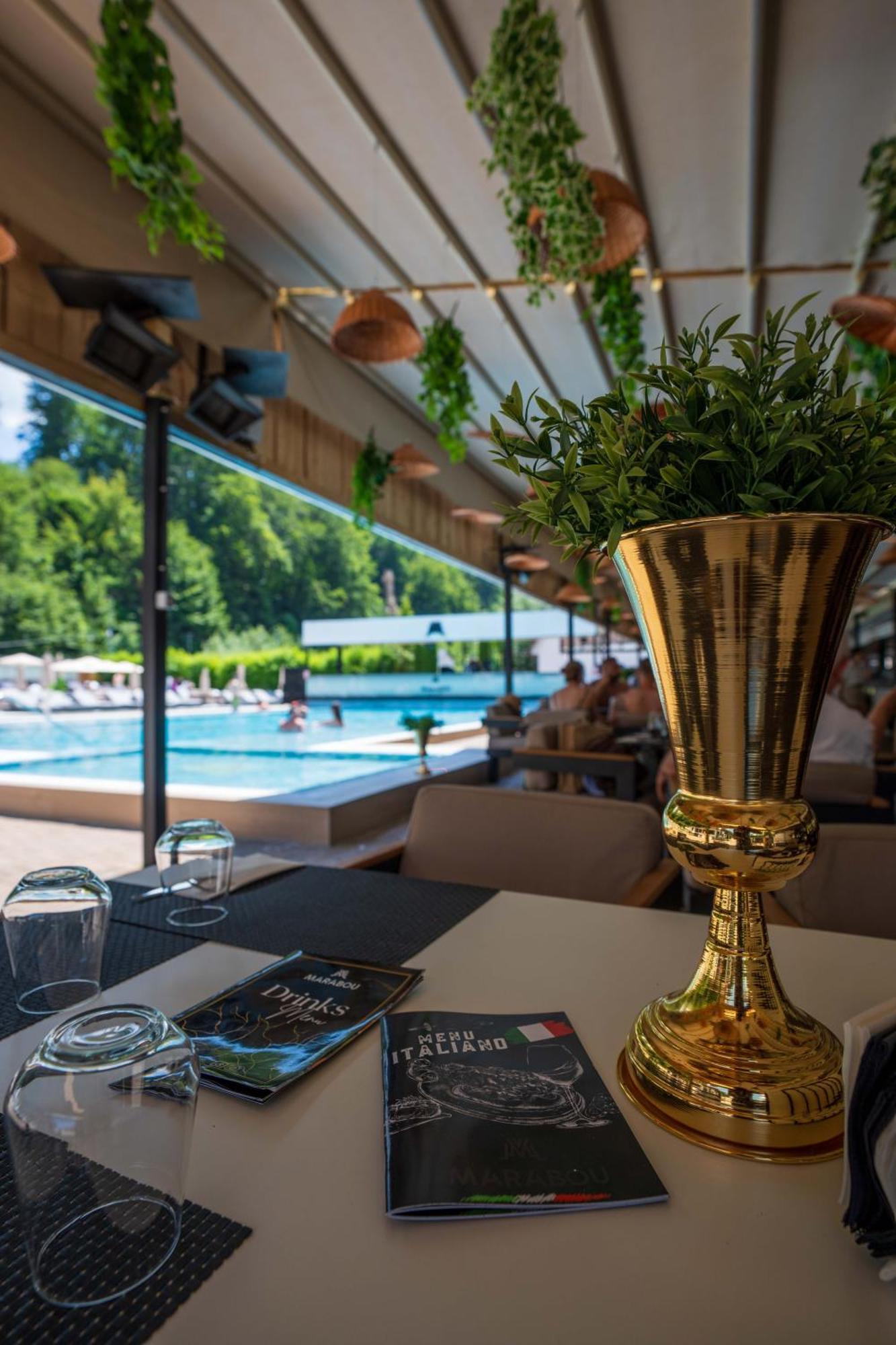 Marabou Resort 브라쇼브 외부 사진