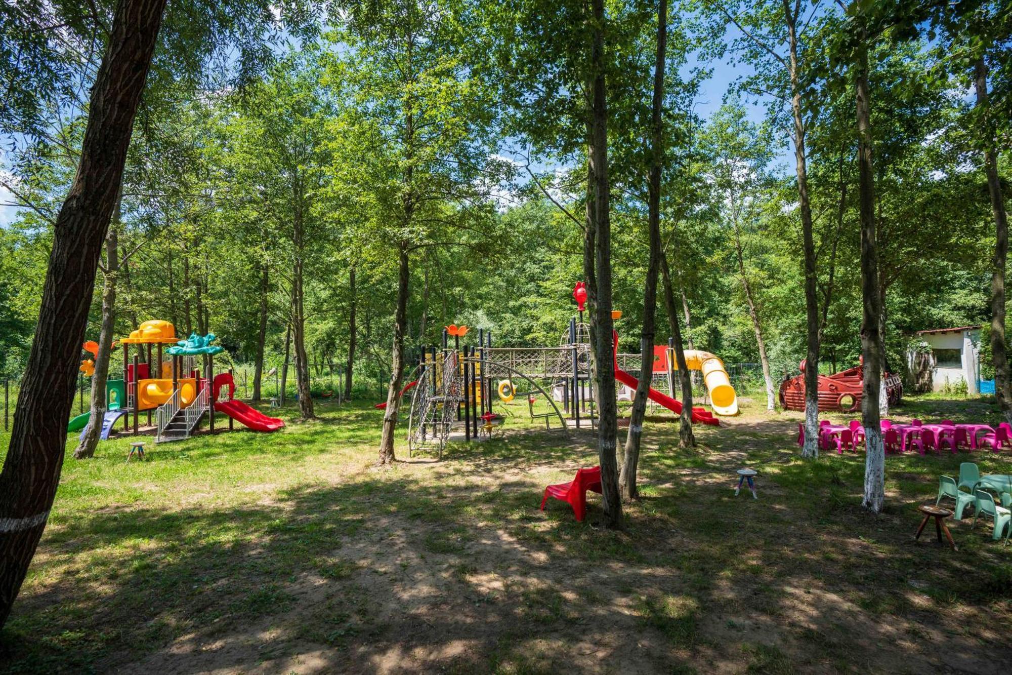 Marabou Resort 브라쇼브 외부 사진